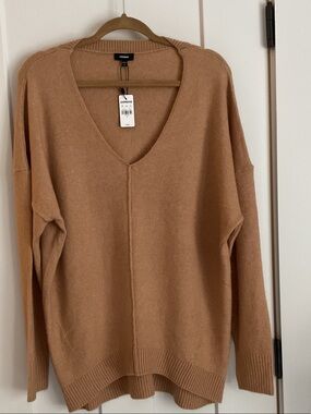 NWT Express Oversized V-Neck Seam-Front Sweater in Camel